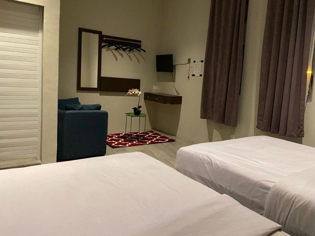 Vosstel Guest House Medan Extérieur photo