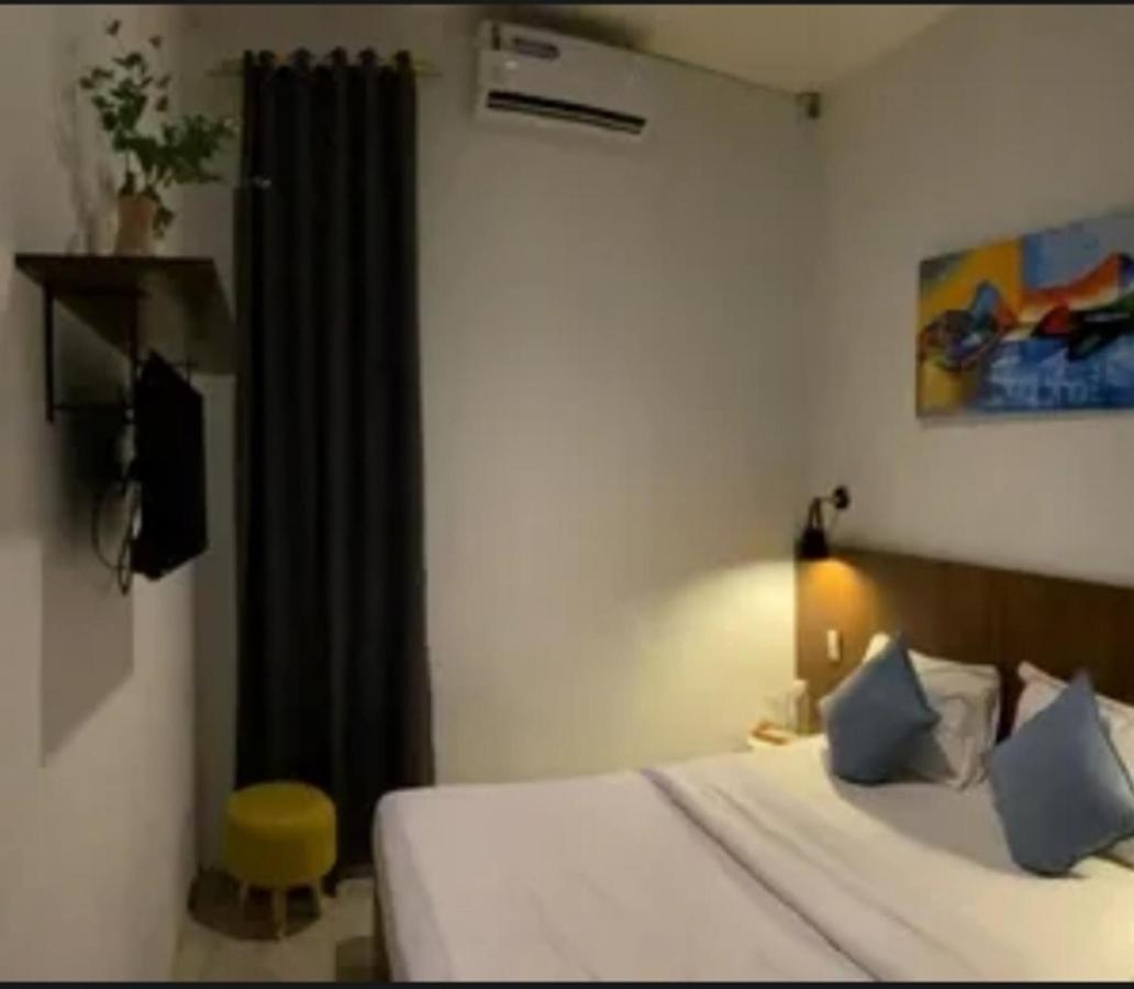 Vosstel Guest House Medan Extérieur photo