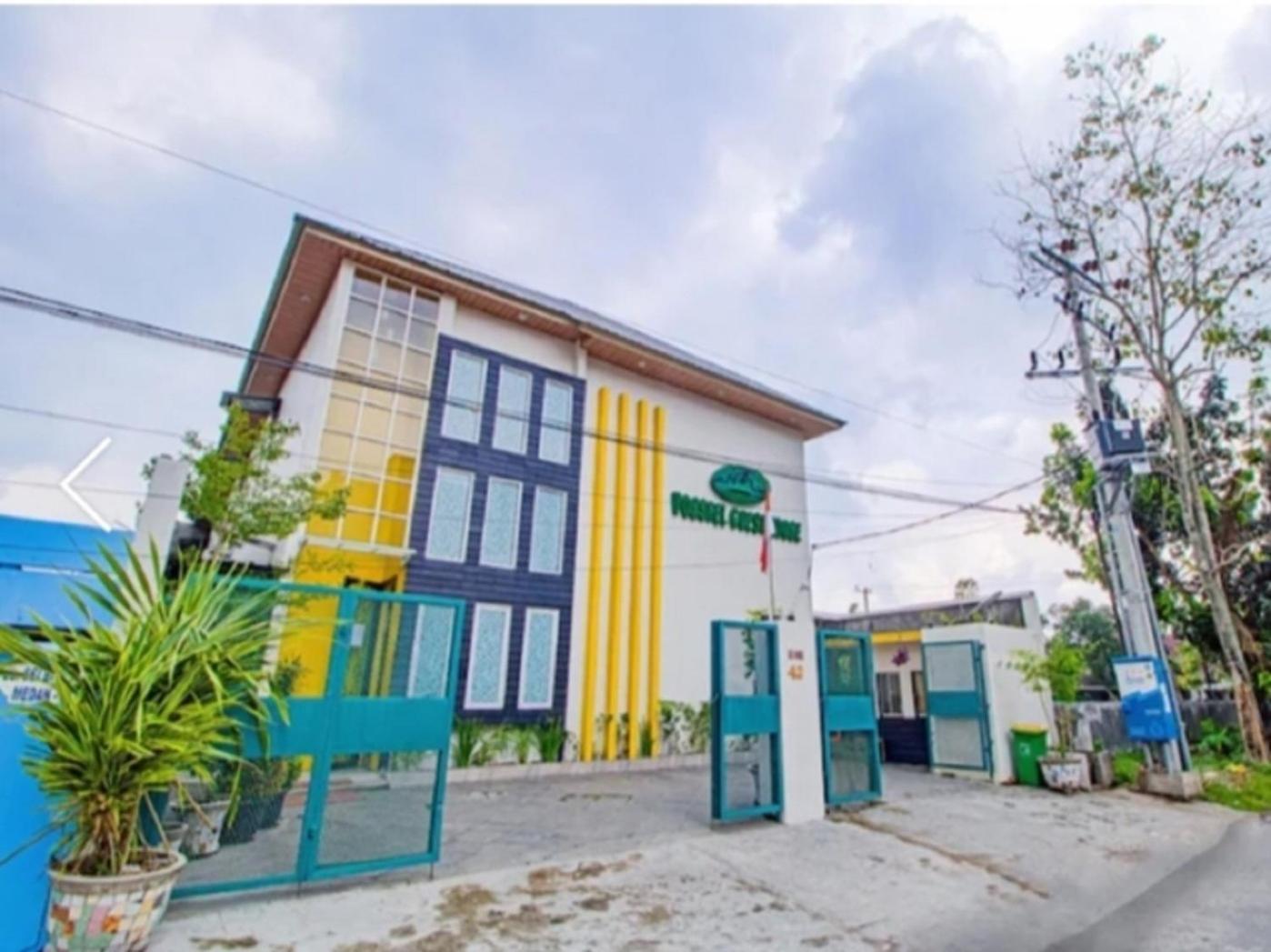 Vosstel Guest House Medan Extérieur photo