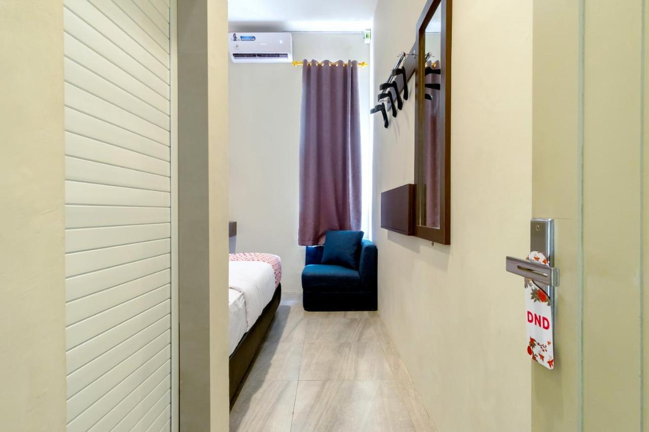 Vosstel Guest House Medan Extérieur photo