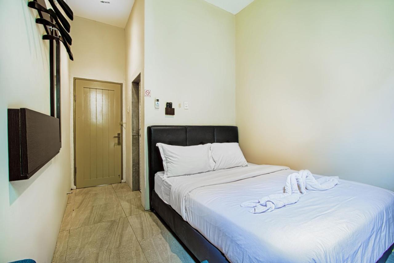 Vosstel Guest House Medan Extérieur photo